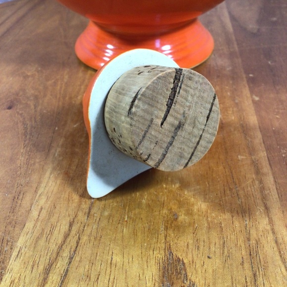 Vintage Fiestaware Original Red Carafe with Corked Lid - Picture 9 of 14